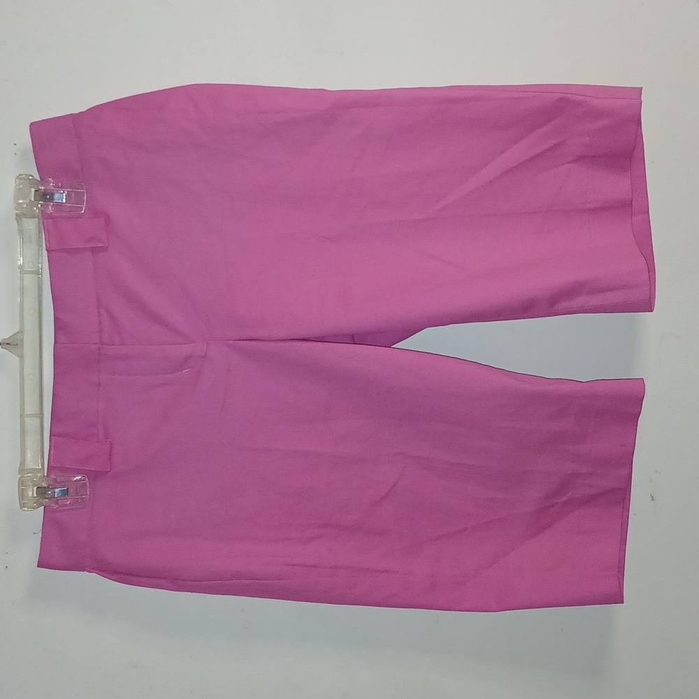 Express  Design Studio womens Pink short‎ | Size: 4
